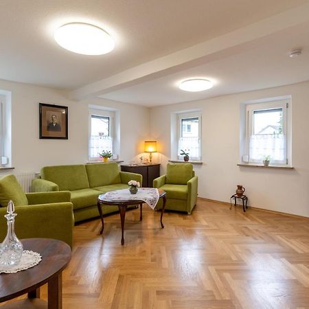 شقة Haus Burk 5.0 فورشهايم المظهر الخارجي الصورة